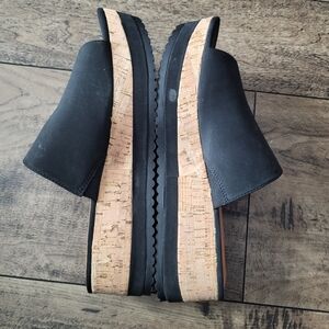 No Boundaries Wedges‎